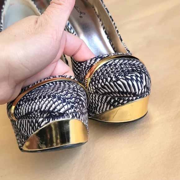 Qupid - Picture 5 of 6